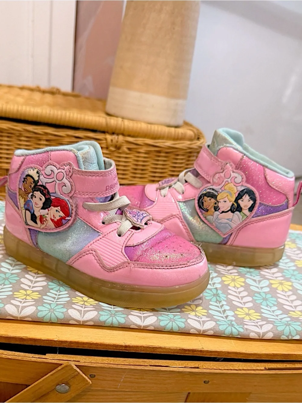 Y2K Disney Princess Light Up High-Top Sneakers Sz 11 Multi Princess Lights Work
